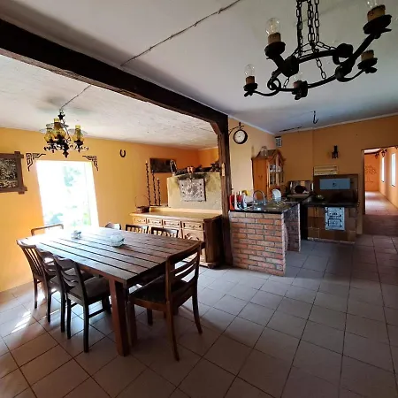 Srodziemie Lorien Κατάλυμα σε φάρμα *